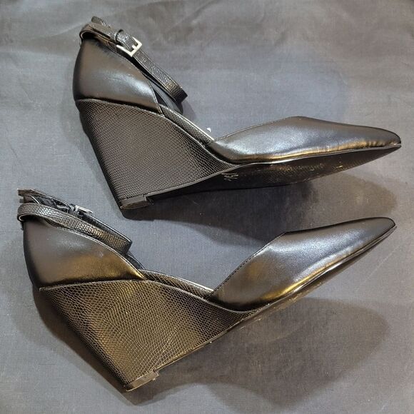 NINE WEST ALMOND TOE ADJUSTABLE BUCKLE ANKLE STRAP WEDGE - Picture 10 of 15